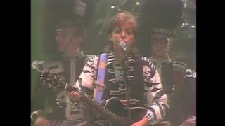 Paul McCartney  Mull Of Kintyre Live in Glasgow 1990 [upl. by Oslec]