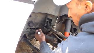 Pitman arm install 2004 GMC yukon [upl. by Isyad485]