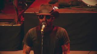 Cody Jinks  quotSomewhere In The Middlequot  Red Rocks Live [upl. by Tania]