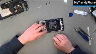 Video manuale riparazione del display LCD e touchscreen del Nokia Lumia 1520 [upl. by Yecal]