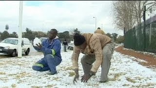 Há sete anos que não nevava em Johanesburgo [upl. by Suivat]