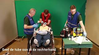 Hulp bij het plaatsen van een endotracheale tube ETT [upl. by Toffic]