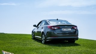 Kia Optima Hybrid im GolfTest [upl. by Einnad289]