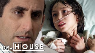 Exorcismo vs Medicina Tradicional  Dr House Diagnóstico Médico [upl. by Orecul215]