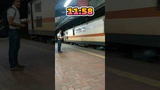 At What Time We Shall Book Our Ticketindianrailwaystraininfosleeperticketbookingtimerailway [upl. by Assir]