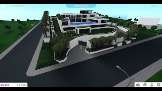 Bloxburg  924 Bel Air Mansion Tour  Copy Build  Own take on parts added [upl. by Waldack]