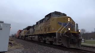 UP Intermodal Train Thru Valmeyer Illinois 12223 [upl. by Thill892]