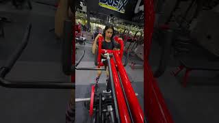 Dubai me Kritika pahuchi gym me [upl. by Domash]