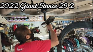 2022 GIANT STANCE 29 2 SMALL GUNMETAL WEIGHT [upl. by Fredkin406]