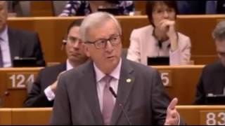 JeanClaude Juncker voit et entend des extraterrestres depuis le Brexit [upl. by Hamner]