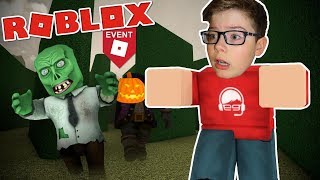 Trapped with MONSTERS in the Hallows Eve MAZE  Roblox [upl. by Guglielmo]