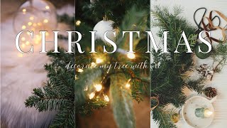 CHRISTMAS 2024 DECORATE WITH ME  STYLING A MODERN amp COZY CHRISTMAS TREE tiahnamrose [upl. by Ellenuahs]