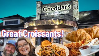 Cheddars Scratch Kitchen Review  Great Croissants  NEW hot honey chicken tenders Full Tour 2024 [upl. by Neelear132]