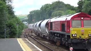 Liskeard Railway Station 66244 DB Cargo passes P2 on 6C10 on 11th July 2024 [upl. by Aehcim]