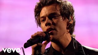 Harry Styles  Sign of the Times Live on The Graham Norton Show [upl. by Dale]