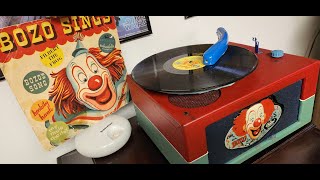 1948 Bozo The Clown Sings  Bozos Song  Capitol Records Bozo quotThe Capitolquot Clown Record Player [upl. by Atterehs]