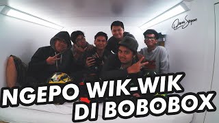 Ada yang Wikwik di Bobobox Hotel Kapsul Review [upl. by Maris59]