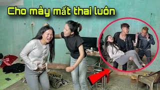 Biến Căng  Trà Xanh Đạp Thẳng Vào Bụng Phạm Thư Nguy Cơ Xảy Thai [upl. by Lin]