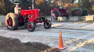 Dave pulling at waters farm farm days Sunday 1024 [upl. by Allard]