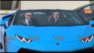 RENZI AL VOLANTE DI UNA LAMBORGHINI [upl. by Nrev114]