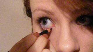 How To Apply Eyeliner to Your Waterline and Upper Waterline [upl. by Brandon793]