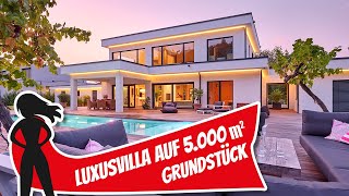 Luxusvilla auf 5000 qm Grundstück von Luxhaus  Hausbau Helden [upl. by Anhsirk]