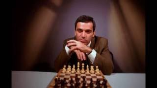 Kasparov žrtvuje Damu u trinaestom potezu  KRAMNIK vs KASPAROV  Kraljeva Indijska odbran 956 [upl. by Uwkuhceki305]