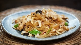 Tajlandia Pad thai  UMAMI [upl. by Eiramnna]