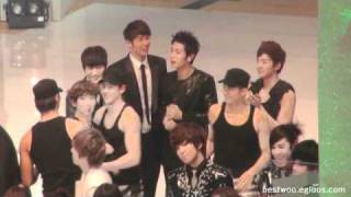 FANCAM 101230 KBS gayo ending  oneday [upl. by Chivers]