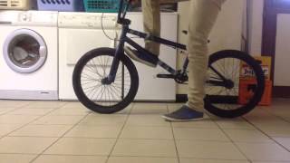 Faire un foot jam en bmx  Figure à vélo [upl. by Leiram]