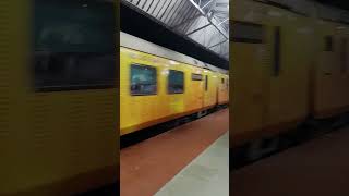 Tejas Express Overtaking Gomti Express at Etawah Jn 🚄🔥  TejasExpress GomtiExpress IndianRailway [upl. by Buffo344]