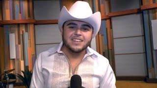 ¿Cuántas tejanas y botas tiene Gerardo Ortiz [upl. by Ahsikat758]