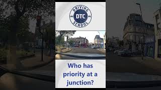 Who has priority at a junction [upl. by Annaik]