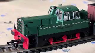 Hornby new London Transport sentinel 060 Diesel shunter DL81 [upl. by Rambert]