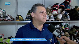 BG  A arte de consertar sapatos  04052017 [upl. by Elliott]