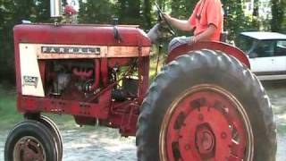 Farmall 504 shifting TA farmall51 shortvideo farmall [upl. by Constantia169]