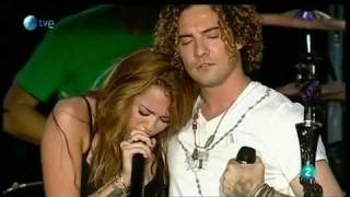 Miley Cyrus Feat David Bisbal When I Look At YouRock In Rio Madrid Live [upl. by Goldsmith]