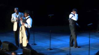 BOBBY BROWN PERFORMS THE NIGHT BEFORE WHITNEY HOUSTONS FUNERAL IN GREENSBORO NC [upl. by Pacorro]