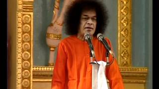 Bhagavan Sri Sathya Sai Baba  Gurupurnima Discourse 2003 [upl. by Madda372]