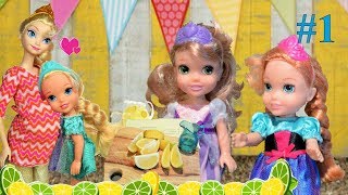 Anna and Elsa Toddlers Lemonade Stand 1  Annya and Elsya Toys amp Dolls Story Barbie [upl. by Tavia]