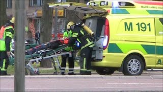 Trafikolycka MopedbilPersonbil Ålandsvägen Storagatan Mariehamn 28 4 2014 Åland [upl. by Alaster]