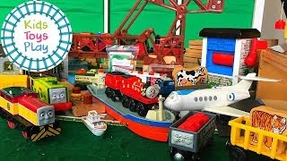 Totally Thomas Town Surprise Video  Kids Toys Play [upl. by Gerlac959]