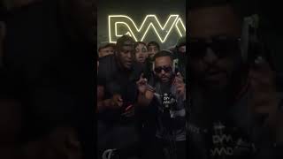 La Flèche aux côtés de Lacrim lorsqu’il interprète son freestyle quotGustavo Gaviriaquot au DVM records [upl. by Bowyer]