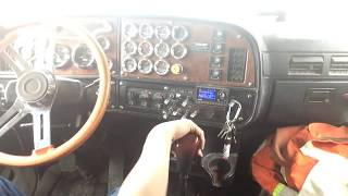 Upshifting amp downshifting an 18 speed Peterbilt 379 [upl. by Zetrauq]