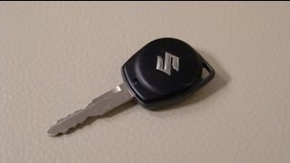 Suzuki Vitara Jimny replace battery remote control key fob  Schlüssel Batterie wechseln [upl. by Trudy]