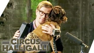 Circus HalliGalli Aushalten Nicht lachen Vol2 Teil 22  ProSieben [upl. by Ahrendt135]