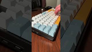 Which keycap sounds best  Cherry vs XDA profile [upl. by Nailluj940]