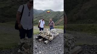 En Colombia están las mejores piedras del y esmeraldas del mundo 🌎 [upl. by Darum]