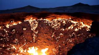 Flaming Gas Crater Night  Turkmenistan Darvaza [upl. by Beckman704]