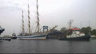 Russisches Segel Schul Schiff MIR Iin Richtung Hamburg Hafengeburtstag 2017 [upl. by Inesita128]